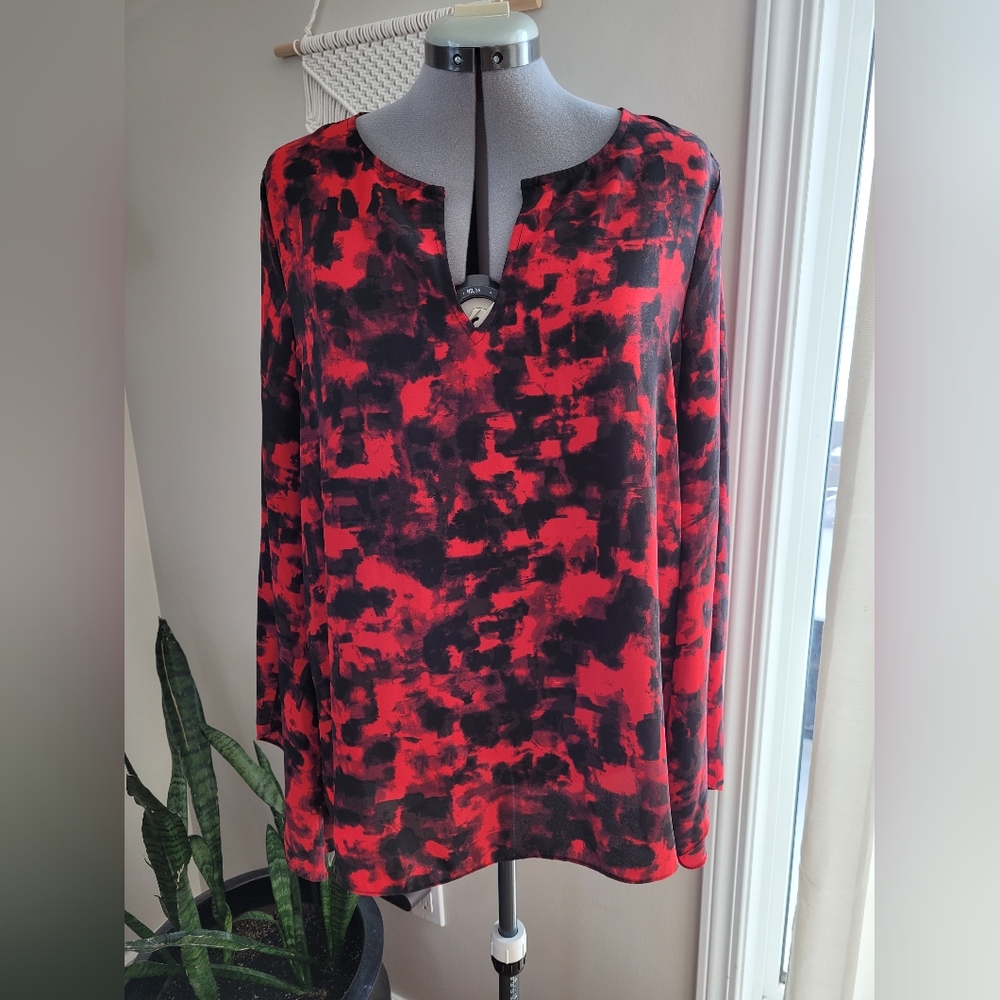 Halston bell sleeve blouse size large